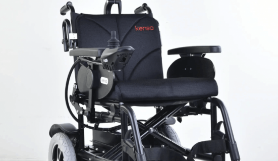 Akulu-tekerlekli-sandalye-uzaktan-kumandali-k-250-kensa-medikal-1-scaled-e1767374456493